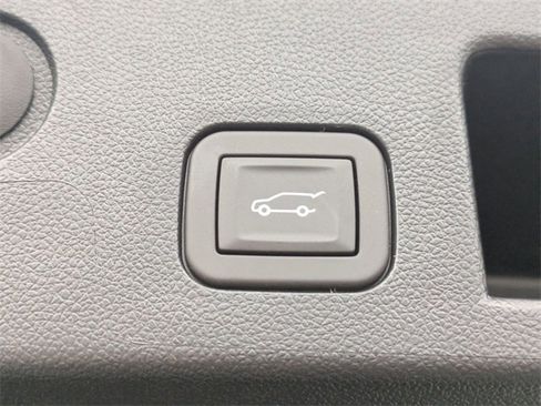 New 2026 Chevrolet Equinox ACTIV w/ Convenience Package III image 31