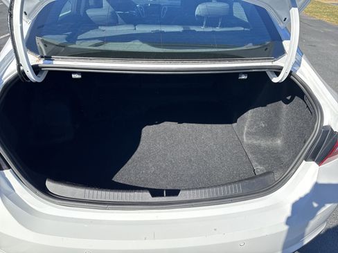 Used 2024 Chevrolet Malibu LT image 35