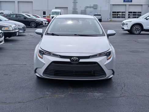 Used 2024 Toyota Corolla LE image 7