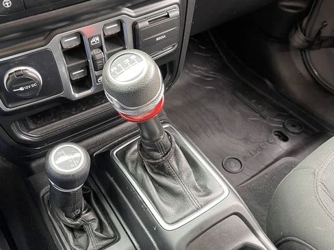 Used 2020 Jeep Wrangler Unlimited Sport S image 29