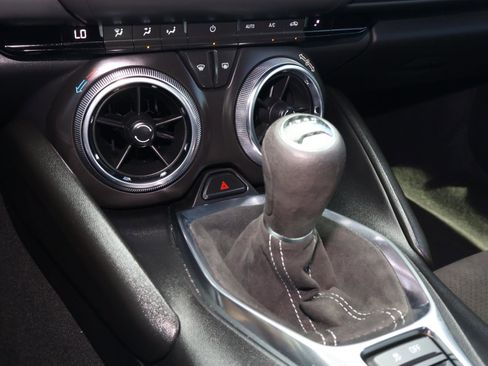 Used 2019 Chevrolet Camaro SS image 27