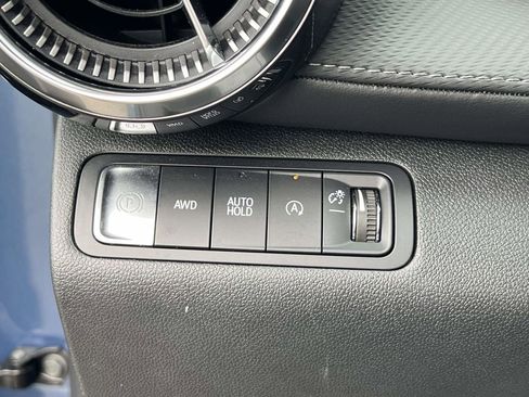 Used 2025 Chevrolet Equinox LT w/ Midnight Edition image 19