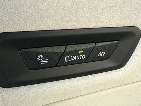 New 2026 BMW X5 xDrive40i w/ Executive Package image 28