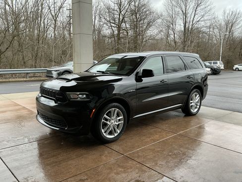 Used 2024 Dodge Durango R/T w/ Trailer Tow Group IV image 3