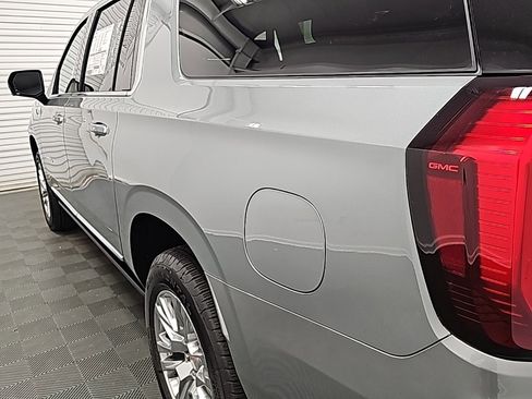New 2025 GMC Yukon XL Denali w/ Sun & Power Step Package image 6