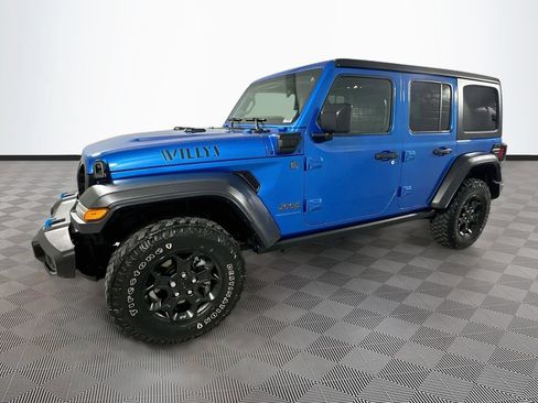 Used 2023 Jeep Wrangler Unlimited w/ Cold Weather Group AWD/4WD image 4