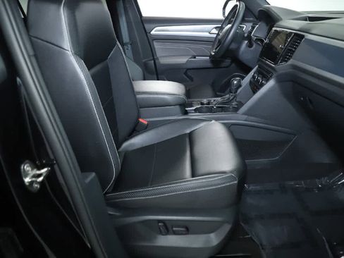 Certified 2021 Volkswagen Atlas Cross Sport SEL image 37