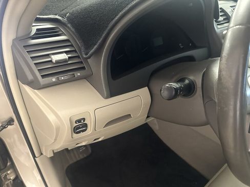 Used 2009 Toyota Camry Hybrid FWD image 17