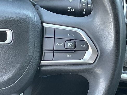 Used 2022 Jeep Compass Latitude FWD image 14