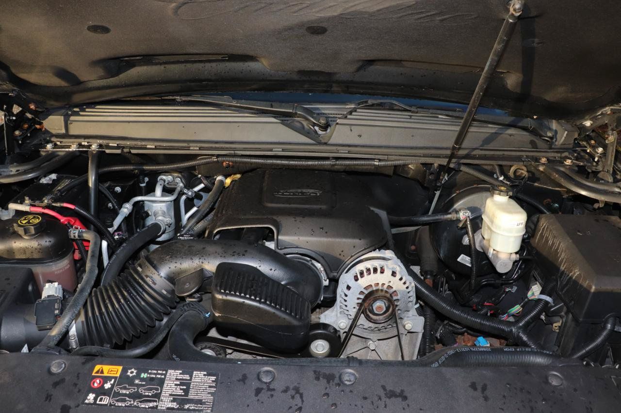 Used 2014 Cadillac Escalade ESV Premium AWD/4WD image 30