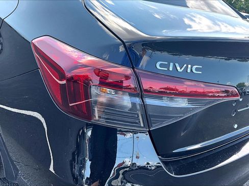 Used 2025 Honda Civic Sport image 28
