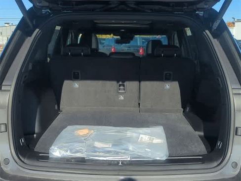 New 2025 Jeep Grand Cherokee Limited image 36