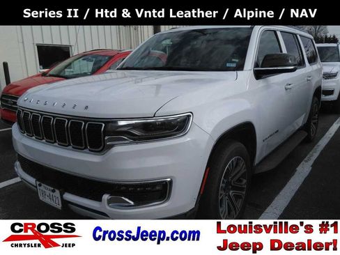 Used 2024 Jeep Wagoneer L Series II w/ Flexible Seating Group image 1