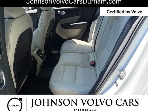 Used 2023 Volvo XC40 B5 Plus w/ Protection Package Premier AWD/4WD image 10