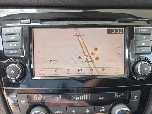 Used 2019 Nissan Rogue SV w/ Premium Package FWD image 23
