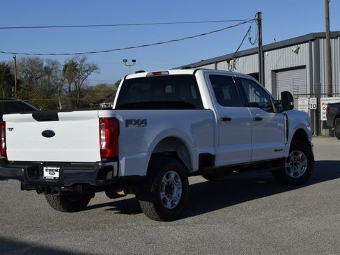 Used 2025 Ford F250 XLT w/ FX4 Off-Road Package image 10