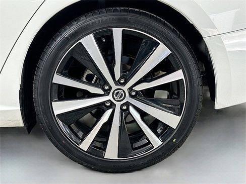 Used 2022 Nissan Altima 2.5 SR image 30