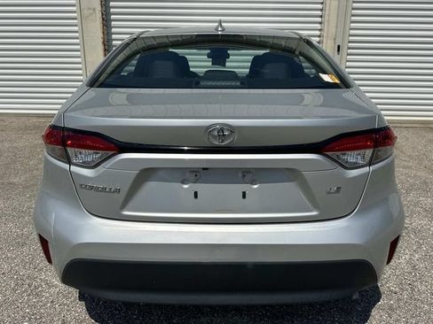 Used 2024 Toyota Corolla LE FWD image 2