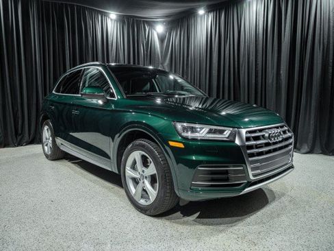 Used 2020 Audi Q5 2.0T Premium Plus w/ Premium Plus Package AWD/4WD image 3