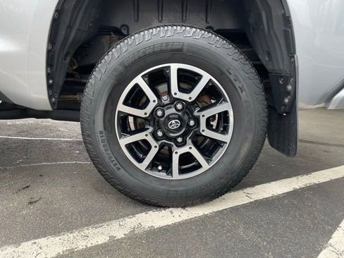 Used 2016 Toyota Tundra SR5 w/ TRD Off Road Package AWD/4WD image 32