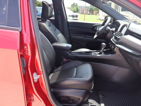 Used 2024 Jeep Compass Trailhawk w/ Trailhawk Elite Group AWD/4WD image 13