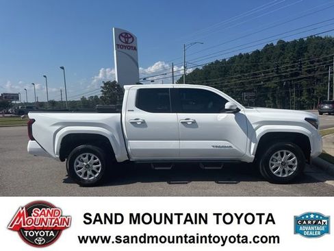 Used 2024 Toyota Tacoma SR5 image 2