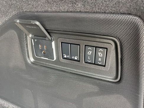 Certified 2024 Cadillac Escalade Sport w/ LPO, ONYX Package AWD/4WD image 11
