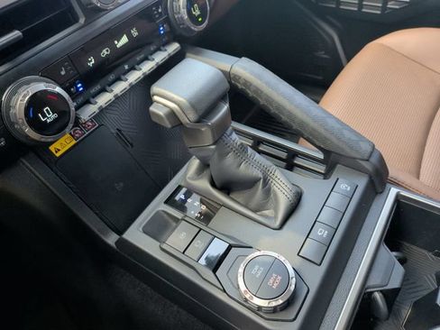 Used 2025 Toyota 4Runner Limited RWD image 27