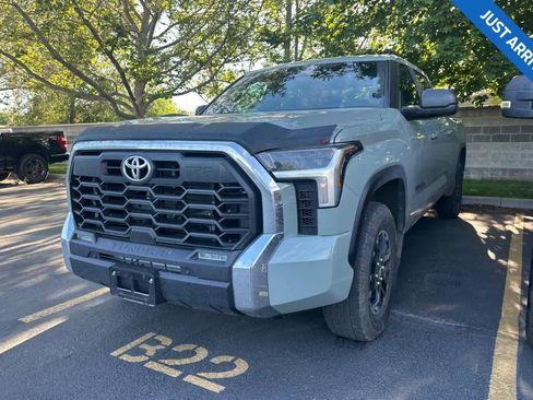 Used 2025 Toyota Tundra SR5 AWD/4WD image 1