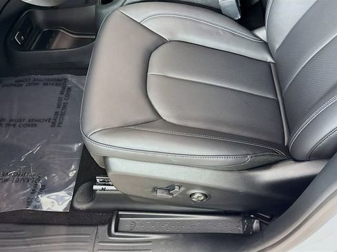 New 2026 Chrysler Pacifica Select w/ S Appearance Package FWD image 18