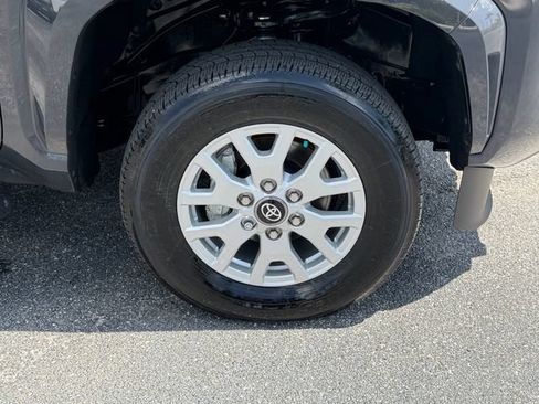 Used 2025 Toyota Tacoma SR5 RWD image 19