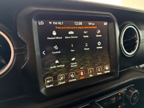 Used 2023 Jeep Wrangler Unlimited Sahara w/ Cold Weather Group AWD/4WD image 31
