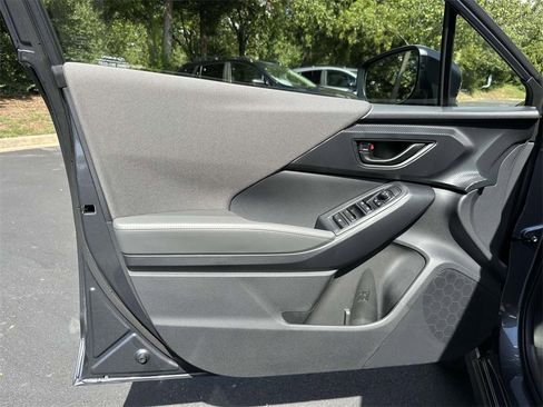 Certified 2025 Subaru Crosstrek 2.0i Premium image 14