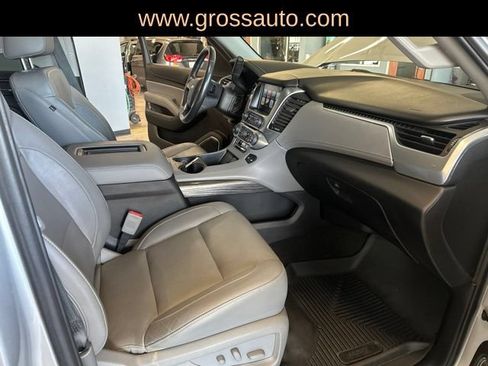 Used 2018 Chevrolet Suburban LT w/ Luxury Package AWD/4WD image 48