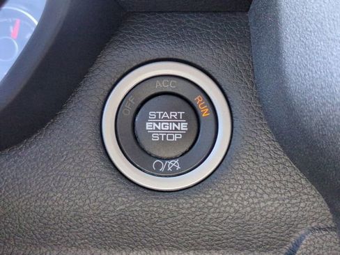 Used 2024 RAM 3500 Tradesman w/ Chrome Appearance Group AWD/4WD image 26