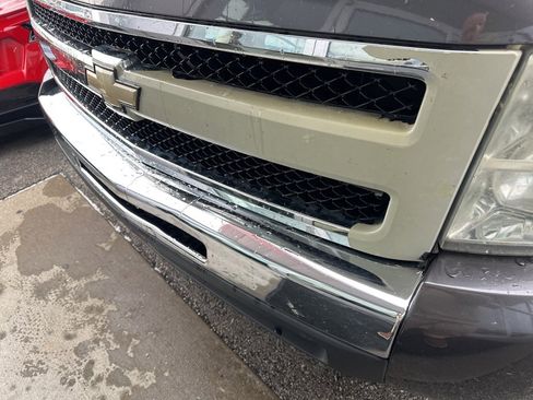 Used 2011 Chevrolet Silverado 1500 LS image 15