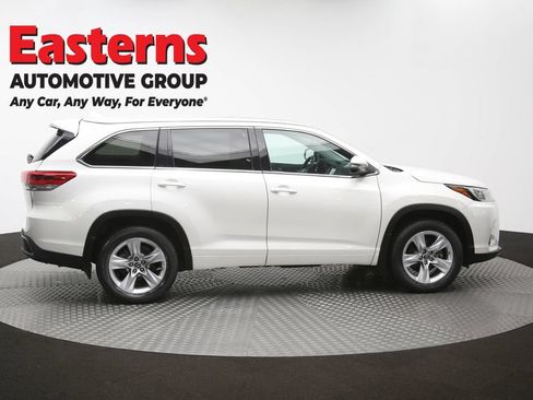 Used 2017 Toyota Highlander Limited Platinum AWD/4WD image 50