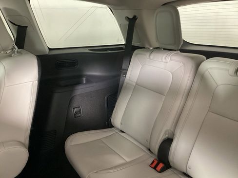 Used 2025 Lincoln Aviator Reserve w/ Equipment Group 201A image 14