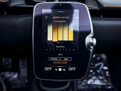 Used 2025 McLaren Artura Spider RWD image 65