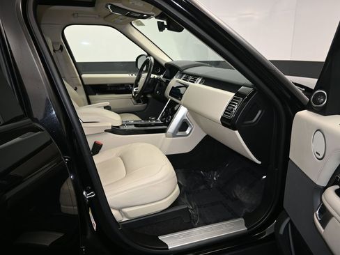 Used 2021 Land Rover Range Rover Westminster Edition image 11