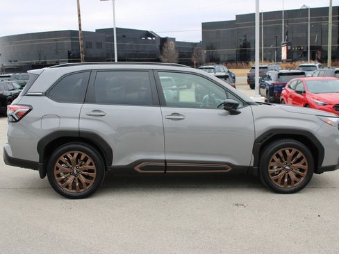 Used 2025 Subaru Forester Sport image 4