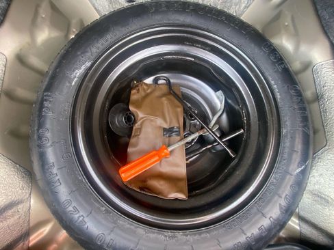 Used 2004 Honda Accord LX image 20