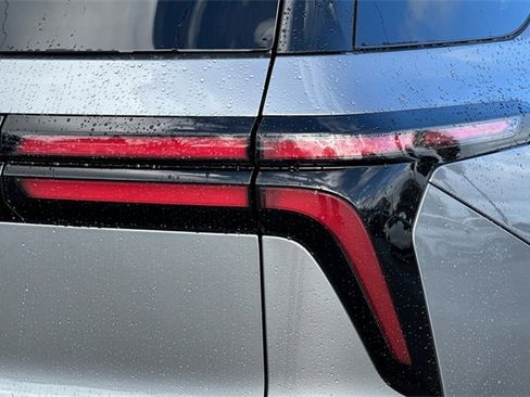 New 2026 Chevrolet Traverse LT image 37