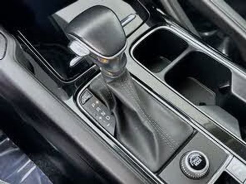 Used 2025 Kia Telluride S FWD image 29