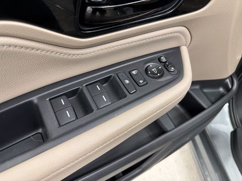Used 2018 Honda Odyssey Elite image 13