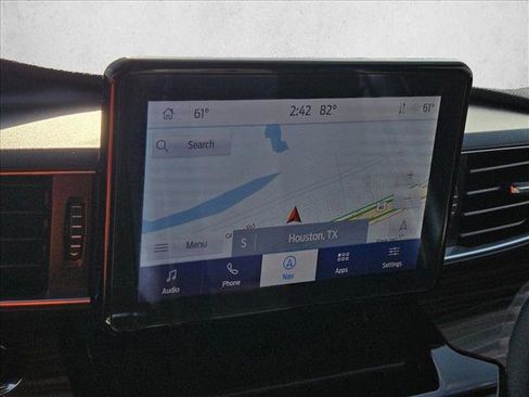 Used 2023 Ford Explorer Limited image 12