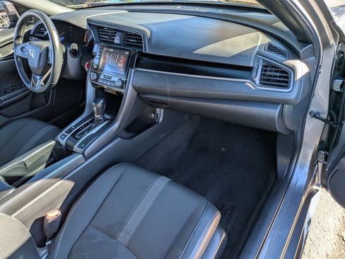Used 2020 Honda Civic Sport image 33