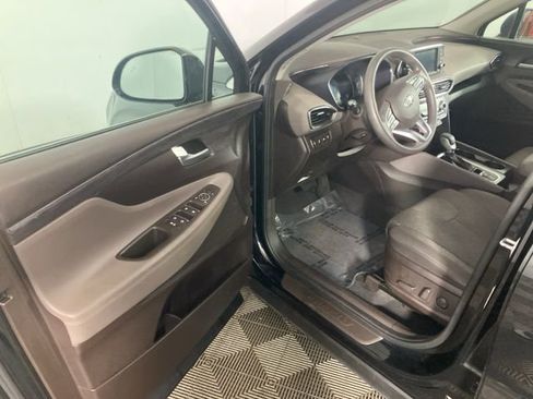 Used 2019 Hyundai Santa Fe SEL image 9