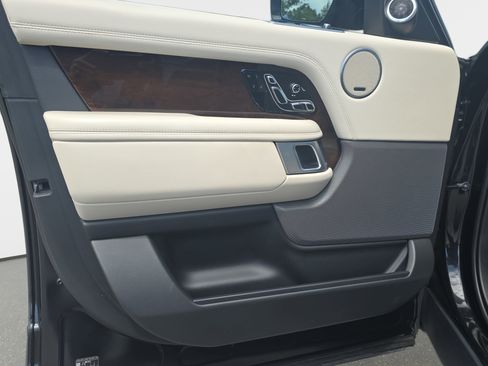 Used 2020 Land Rover Range Rover HSE AWD/4WD image 28