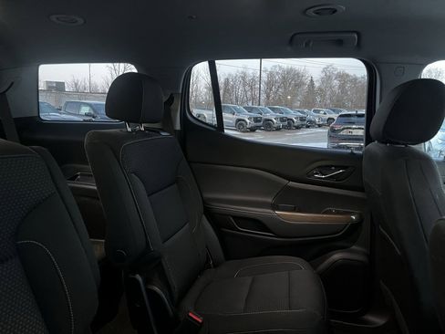 Certified 2023 GMC Acadia SLE image 39